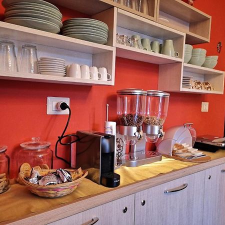 A Due Passi Dal Museo Bed & Breakfast Napoli Eksteriør bilde